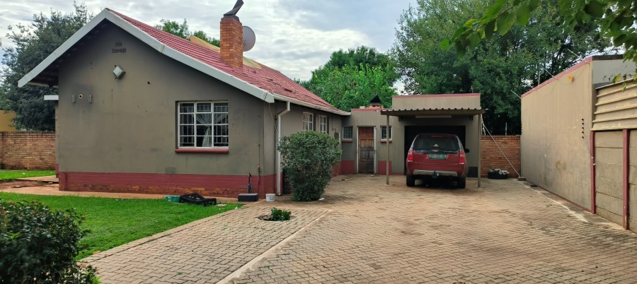 3 Bedroom Property for Sale in Stilfontein North West